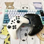 奕狐精灵 V2 游戏手柄: 极致手感、强悍机能，游戏新体验！