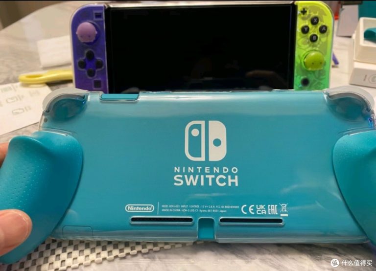 任天堂Nintendo Switch Lite，轻便多彩的游戏伴侣游戏体验感超强