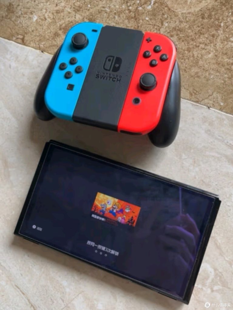 任天堂Switch 日版红蓝：掌机界的革命者，娱乐生活的全新篇章