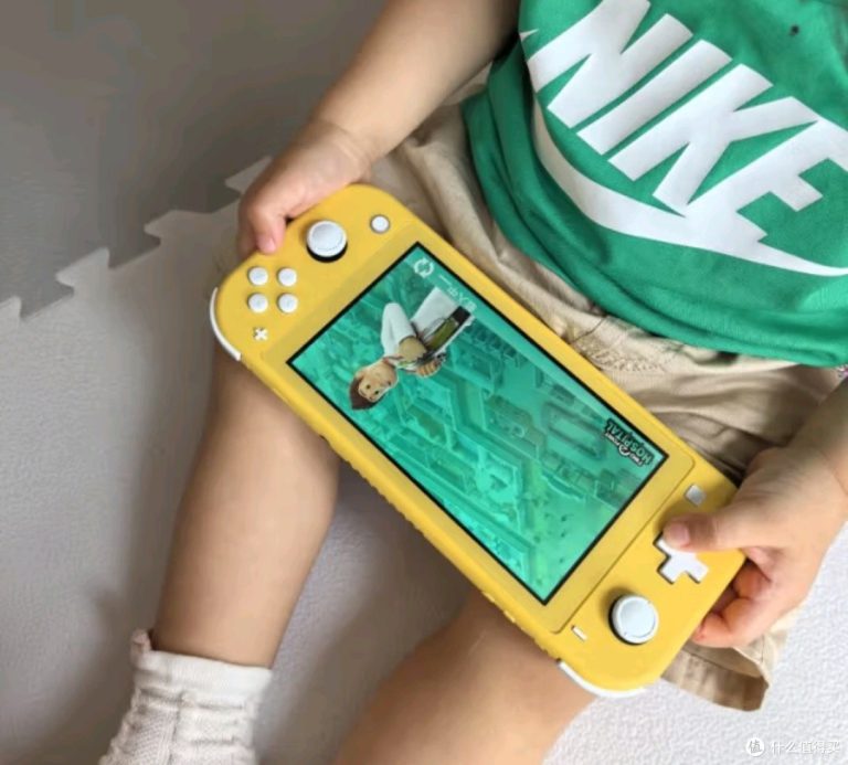 推荐大家邂逅Nintendo Switch Lite黄色日版：掌心的游戏宇宙